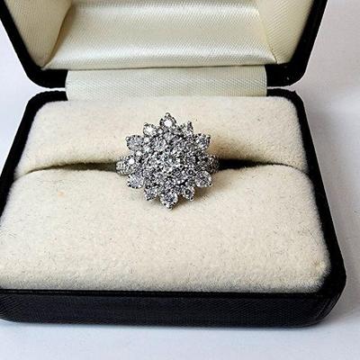Lot 68 - Effy Diamond Cluster Sterling Silver Ring 
