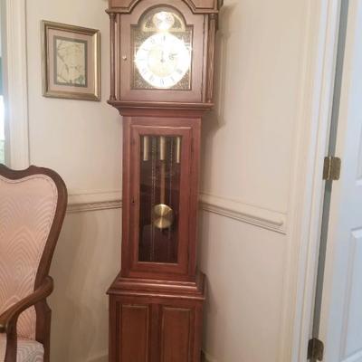 Grandmother clock/tempus fugit dial