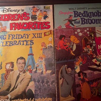 To be 1 lot with Disney/children's 45s