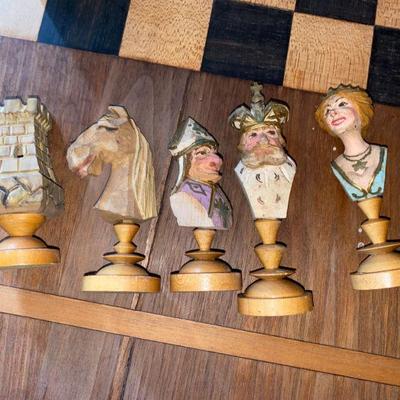 ITALIAN CARVED CHESS SET