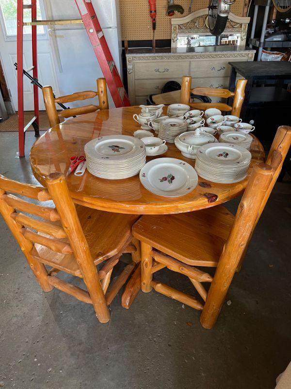 Sun Prairie Estate Sale by & Roelofs Estate Sales LLC