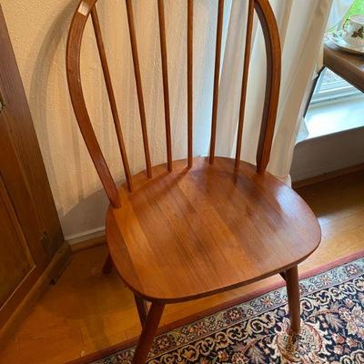 Set of four Windsor chairs