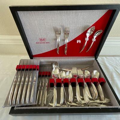 Rogers 1847 Stainless Cutlery Set