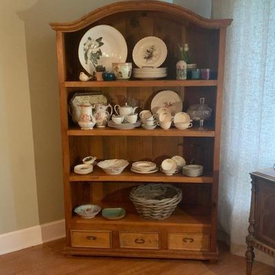 Mexican display/open cupboard