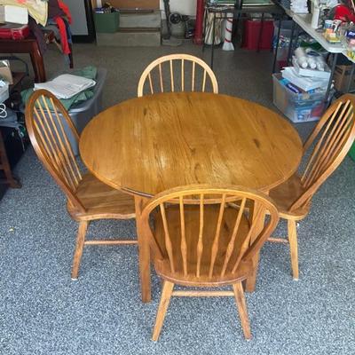 Kitchen table with 4 chairs