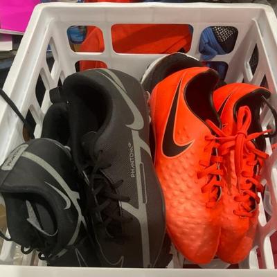 Nike soccer/baseball shoe