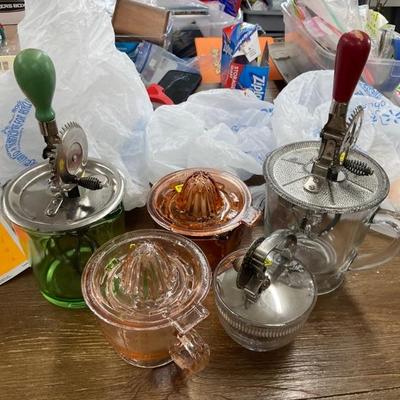 vintage mixer / measuring depression glass 