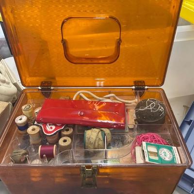 Vintage sewing case and accessories 