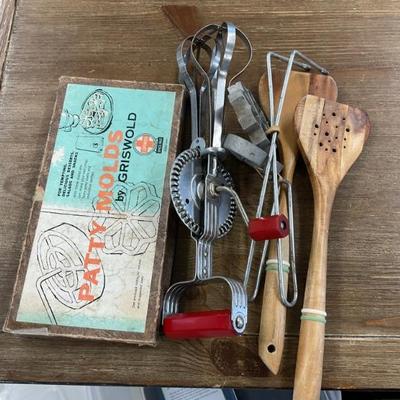 Vintage Misc kitchen items