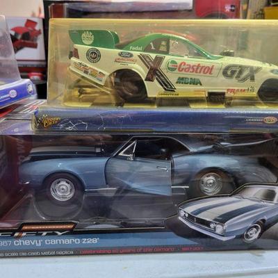1:18 Die cast metal cars