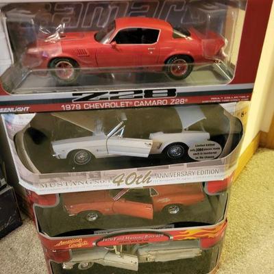 1:18 Die cast metal cars