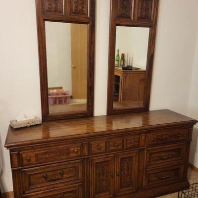Vintage dresser