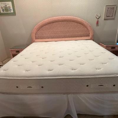 Pink Wicker-King Bed