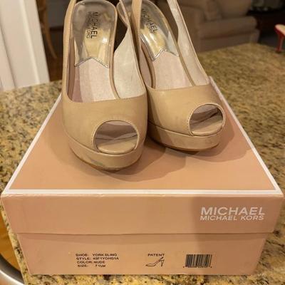 ladies heels size 7.5 michael Kors