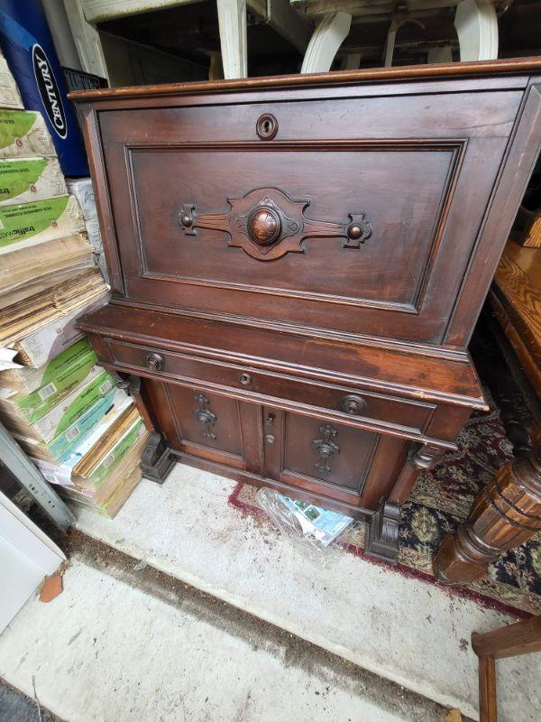 Ben Franklin Estate Sales *Sunday Added*