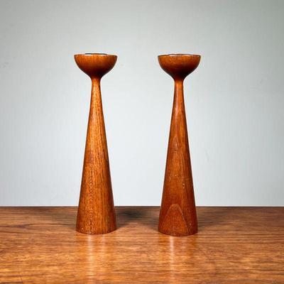 (2PC) PAIR OF WOODEN SPINDLE CANDLESTICKS | Wooden spindle candlesticks, stamped 