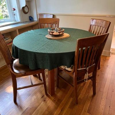 Oak Round Table and Chairs