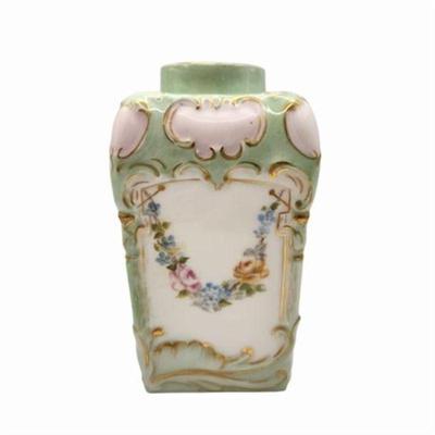Lot 006   1 Bid(s)
Antique Signed Hand-Painted Porcelain Vase/Urn
