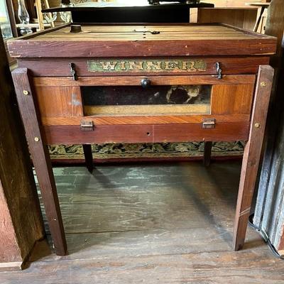 Antique Winner Incubator 