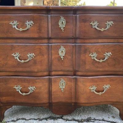 small dresser or entry cabinet its Drexel Heritage