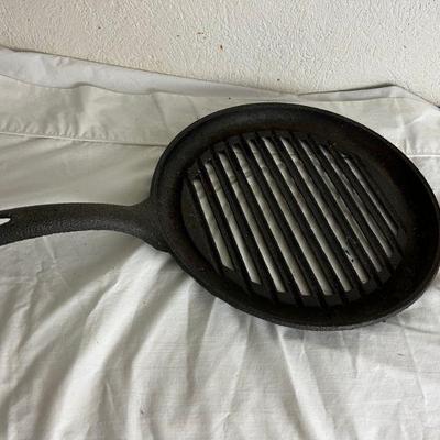 Antique Cast Iron Grill Pan