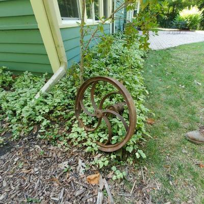 Wrought Iron Wagon Wheel