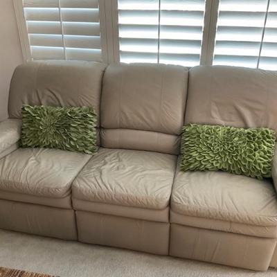 recliner on each end