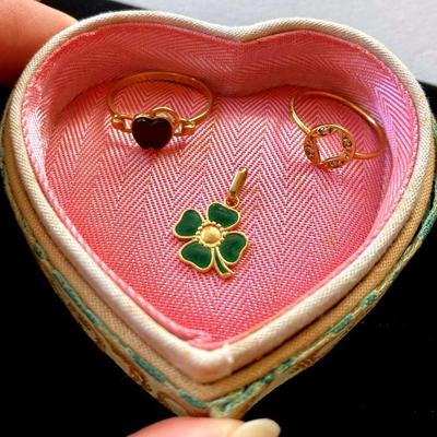 HPT131 Vintage Gold Jewelry 