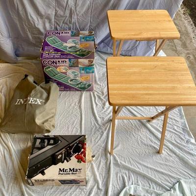 HPT086 Wood Tables, Portable Burner, Mattress (queen)