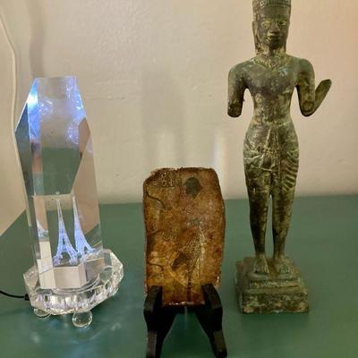 HPT135 Egyptian Metal Sculpture & Art Piece, Crystal W/ Light
