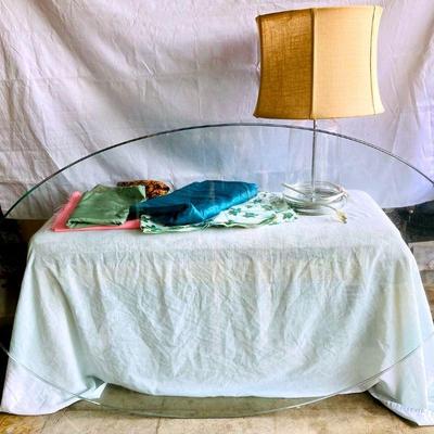 HPT146 Oval Glass Table Top, Lamp