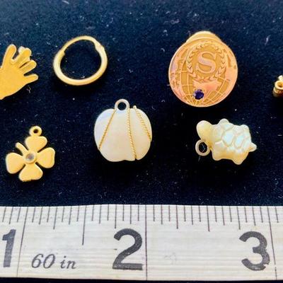 HPT130 Antique Gold Jewelry Pieces