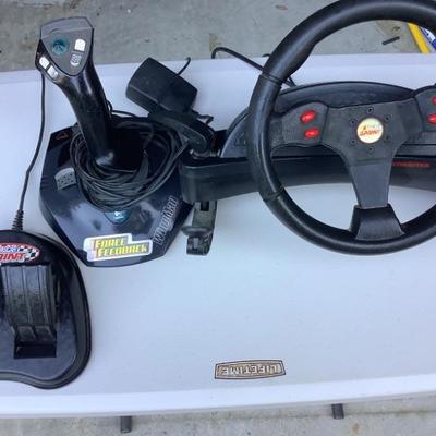 $30 Nascar Sprint steering wheel & pedals 