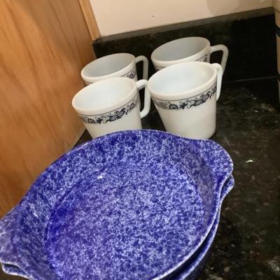 Vintage Pyrex cups