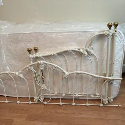 trundle bed wmattress great condition 