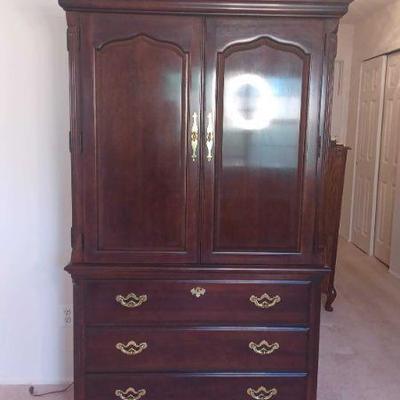 Thomasville Armoire