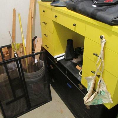 The tools!!! Heck yeah!  We have tons of power tools, yard tools, hand tools, antique tools, workbenches, ladders, toolboxes, storage...