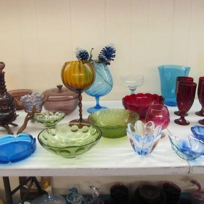 Beautiful vintage radiant glassware & fine display items.  