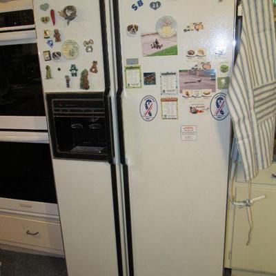 GE Side-by-side fridge