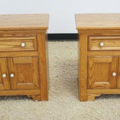 1172	PENNSYLVANIA HOUSE SOLID OAK PAIR OF ONE DRAWER, 2 DOOR BEDSIDE STANDS, EACH APPROXIMATELY 24 IN X 16 IN X 24 IN HIGH
