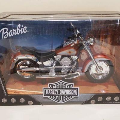 1305	1999 MATTEL BARBIE HARLEY DAVIDSON MOTORCYCLE IN BOX
