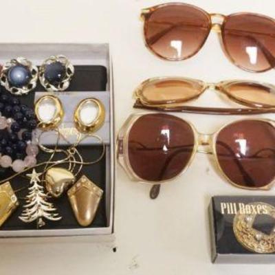 1275	ASSORTMENT OF COSTUME JEWELRY & DESIGNER GLASSES INCLUDING GUCCI
