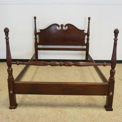 1233	MAHOGANY PINEAPPLE QUEEN SIZE BED
