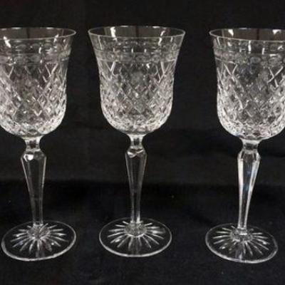 1050	WEDGWOOD CRYSTAL 5 PIECES OF 9 IN H FOOTED STEMWARE
