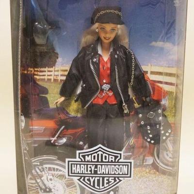 1300	1997 LIMITED EDITION HARYLEY DAVIDSON BARBIE DOLL IN BOX
