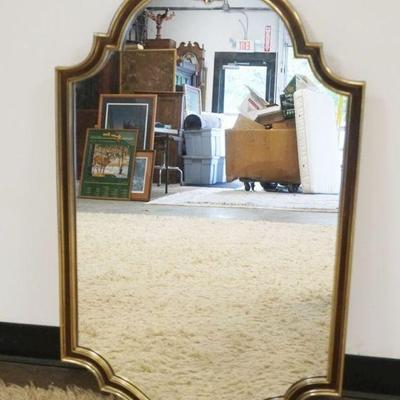 1270	HANGING MIRROR IN GILT FINISH FRAME, APPROXIMATELY 22 IN X 37 IN
