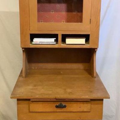 JIFI206 Antique Possum Belly Bakers Cupboard	This comes in 2 separate pieces & has a large metal belly bottom drawer. Once used by bakers...