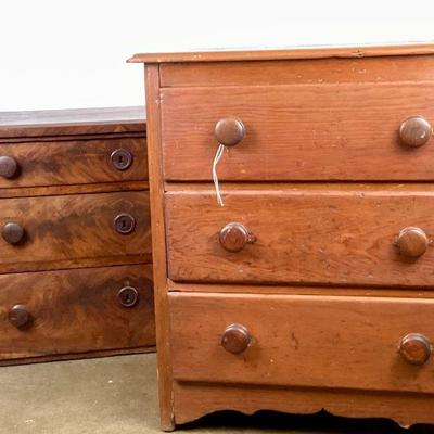 JIFI900 2 Antique Chests Of Drawers	2 antique solid wood chests of drawers. Â Wider chest with key and 3 locking drawers ( 1 drawer does...