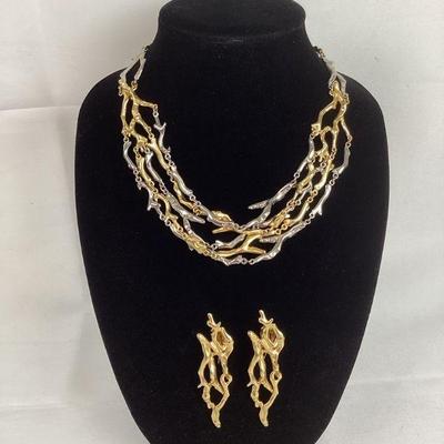 KIHE106 ***RARE*** Ben Amun Gold Coral Earrings & Necklace	Gorgeous, signed, gold tone, coral branches earrings, and a matching necklace....