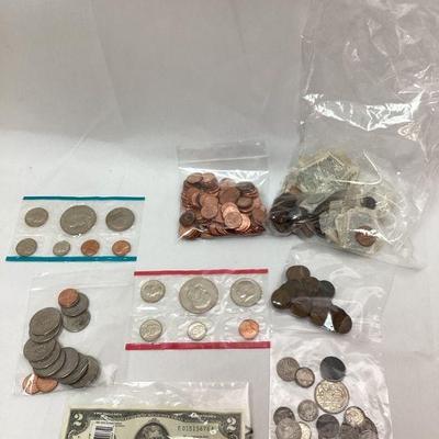 RIHI701 Coin Collection Antique, Wheat Pennies & More	Variety in collection includes:Â uncirculated, Kennedy Half Dollars, Susan B....